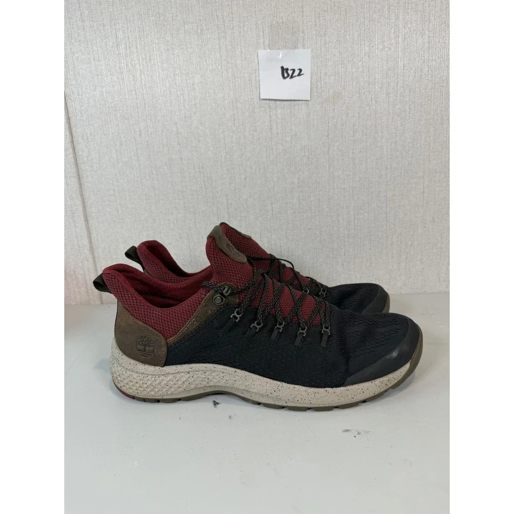 TIMBERLAND MEN'S FLYROAM TRAIL‎ LOW SNEAKERS size 10.5 color black and burgundy